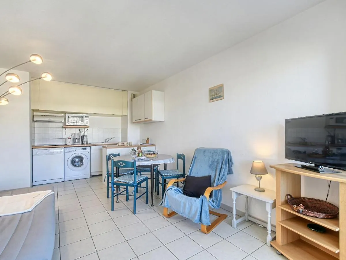 Apartment Le Cesaree-2 By Interhome Fréjus