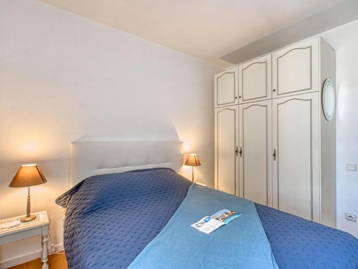 Apartment Le Cesaree-2 By Interhome Fréjus